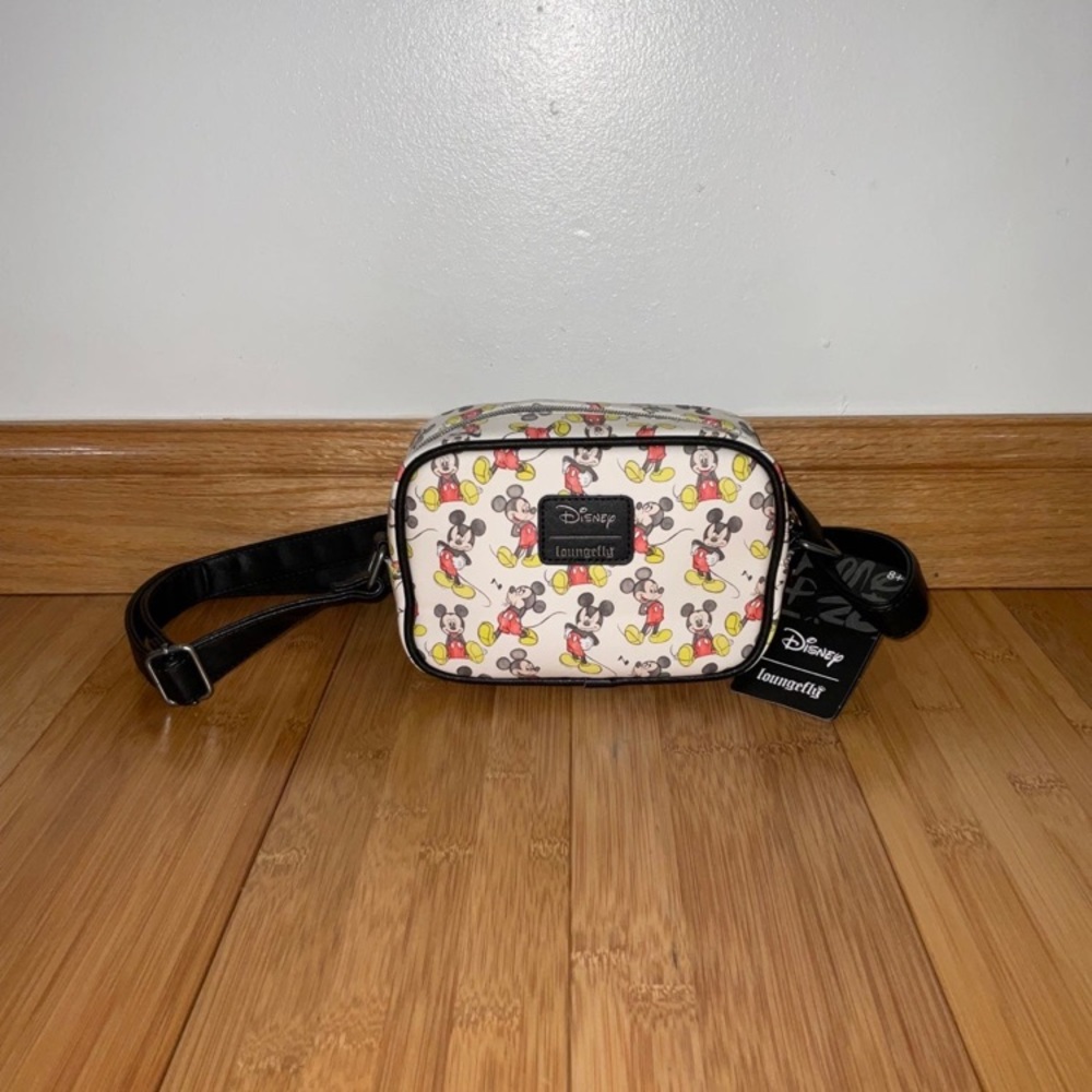 NWT Loungefly Mickey Mouse Crossbody Bag